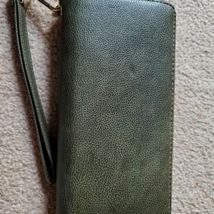 Charming Charlie Green Wallet